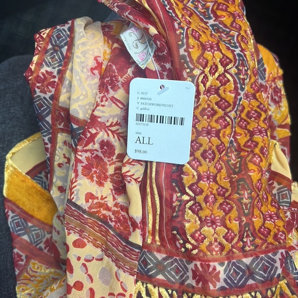 NWT Free People Beguiled Patchwork Burnout Velvet Kimono Gold - Picture 4 of 4